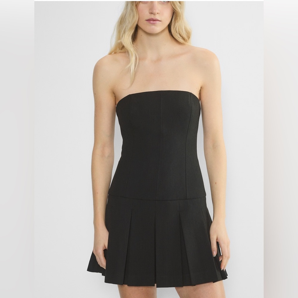Aritzia Wilfred
Polished Dress
